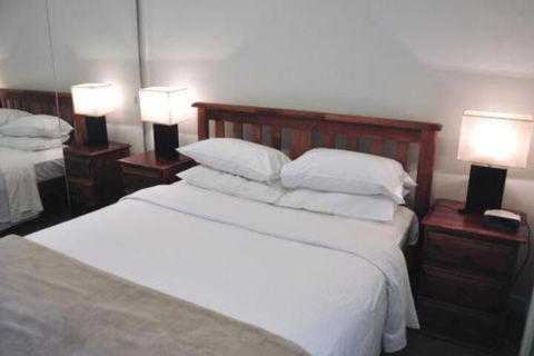 Astra Collins St. Docklands - Accommodation Daintree 6