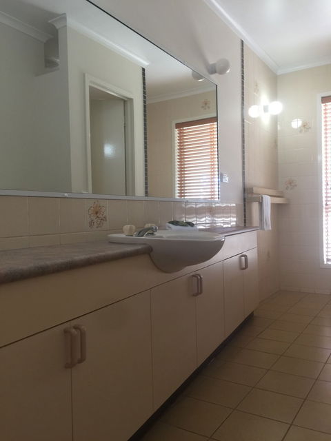 Sandcastles On The Beach Bargara - Accommodation Daintree 6
