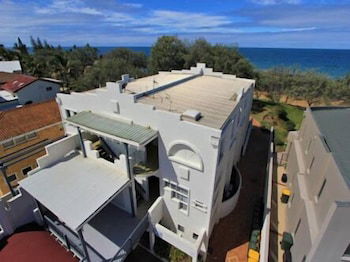 Sandcastles On The Beach Bargara - Accommodation Daintree 1