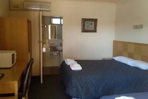 Desert Sand Motor Inn - Accommodation Daintree 4