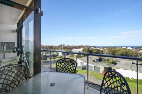 Whitewater Apartments - Accommodation Daintree 0