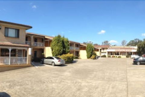 Alexander The Great Motel - Accommodation Daintree 0