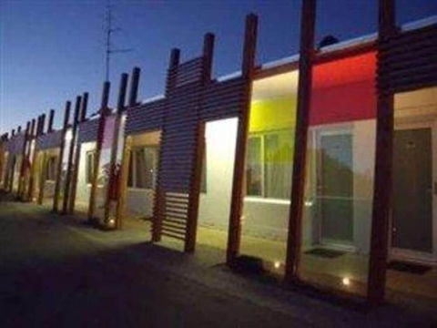 Drouin Motel - Accommodation Daintree 1