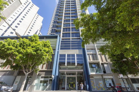 Apartments Melbourne Domain New Quay Docklands - Accommodation Daintree 1