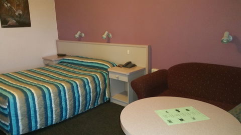 Highway One Motel Port Augusta - Accommodation Daintree 3