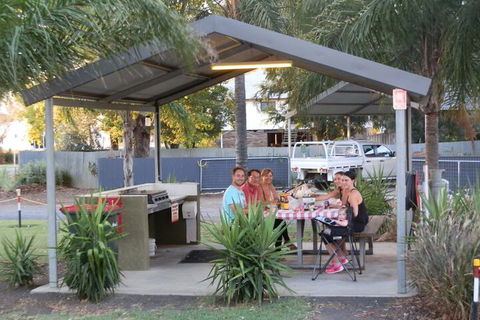 Narrabri Motel And Caravan Park - Accommodation Daintree 7