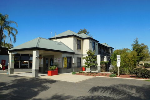 Narrabri Motel And Caravan Park - Accommodation Daintree 3