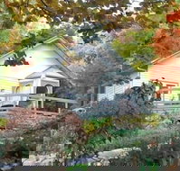 Woolrich Historic Garden Cottage