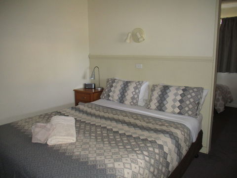 Kaniva Midway Motel - Accommodation Daintree 2