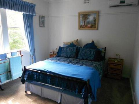 Hillview Oak B & B - Accommodation Daintree 4