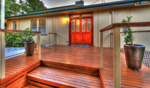 Hillview Oak B & B - Accommodation Daintree 6