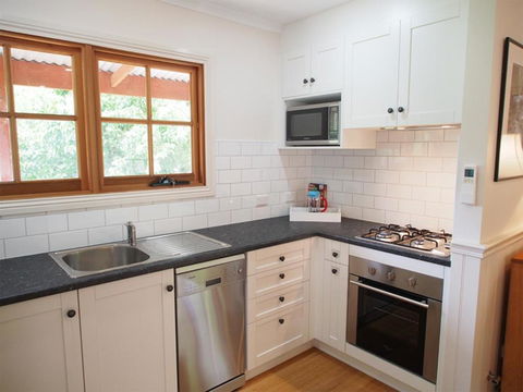 Tahara Cottage - Accommodation Daintree 2
