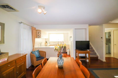 Dollarbird Treetops Townhouse - Accommodation Daintree 2