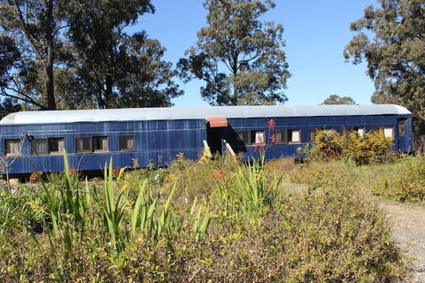 Krinklewood Cottage & Train Carriages - Accommodation Daintree 6