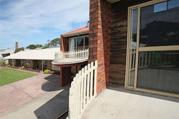 Apollo Bay Backpackers Lodge - Accommodation Daintree 0