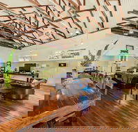 Tuck Inn Yarra Valley