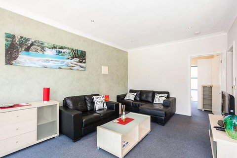 Anglesea River Apartments - Accommodation Daintree 4