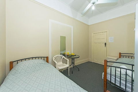 Victoria Park Lodge - Hostel - Accommodation Daintree 6