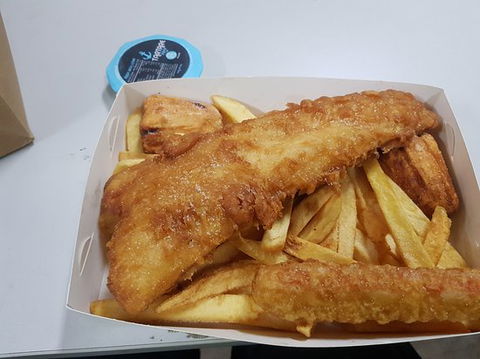 Angel Fish Chippery - Accommodation Daintree 0
