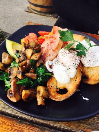 Moons Espresso Bar - Accommodation Daintree 0