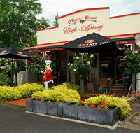 O'Hara's  Clunes Cafe- Bakery - Accommodation Daintree