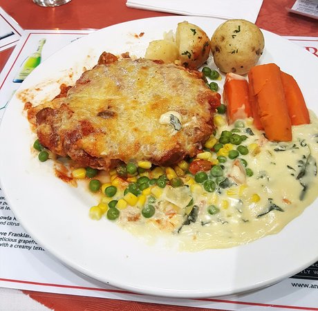 RSL Bistro-Restaurant - Accommodation Daintree 0