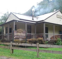 Wally Pub - Accommodation Daintree