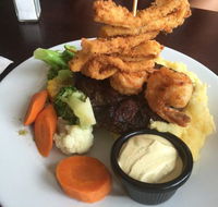 The Intersection Tavern - Accommodation Daintree