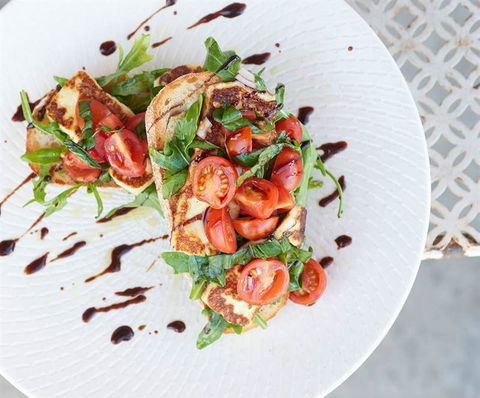 Albert & Moore - Accommodation Daintree 12