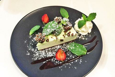 Albert & Moore - Accommodation Daintree 6