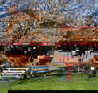 Snow Goose Hotel Adaminaby - Accommodation Daintree