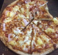 Crust Gourmet Pizza Bar Woolongong - Accommodation Daintree