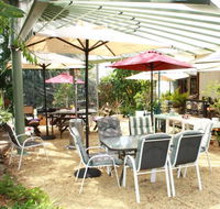 Mad Hatters Tea Garden - Accommodation Daintree