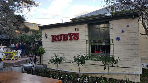 Ruby's Cafe & Gift Store - Accommodation Daintree 0