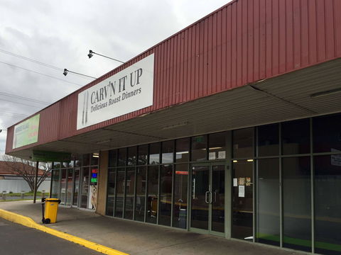 Carv'n It Up - Werribee - Accommodation Daintree 0