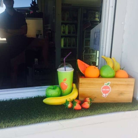 Muzz Buzz - Cheltenham - Accommodation Daintree 0