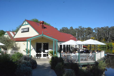 The Boathouse Restaurant At Lake Daylesford - Accommodation Daintree 0