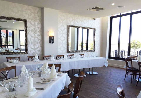 LakeFront Bistro - Accommodation Daintree 25