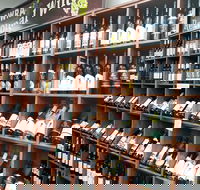 Cowra Visitor Information Centre Wine Selection - Accommodation Daintree