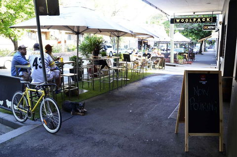 Woolpack Hotel & Lounge - Accommodation Daintree 0