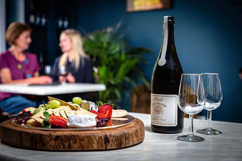 RJM's Wine Bar - Accommodation Daintree 0