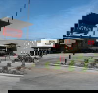 Mayfair Ridge Tavern - Accommodation Daintree