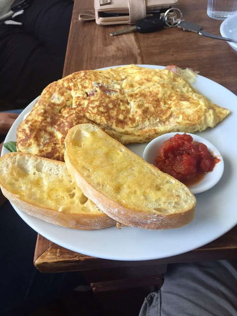 Vancouver Cafè & Store - Accommodation Daintree 0