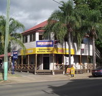 Queensland National Hotel - Accommodation Daintree