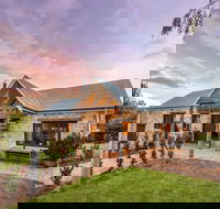 The Cellar by Gilbert - Accommodation Daintree