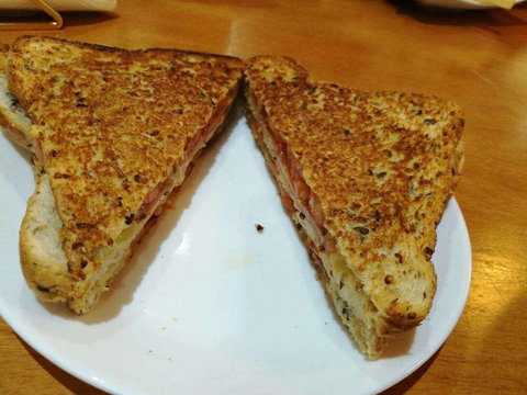 Philippine Magic Cafe - Accommodation Daintree 0