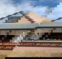 Elliott's Bakery  Cafe - Accommodation Daintree