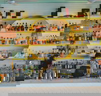 Snapper Rocks Bar  Kitchen - Accommodation Daintree