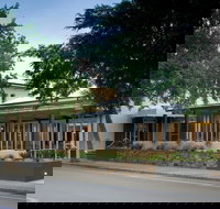 The Barker Hotel - Accommodation Daintree