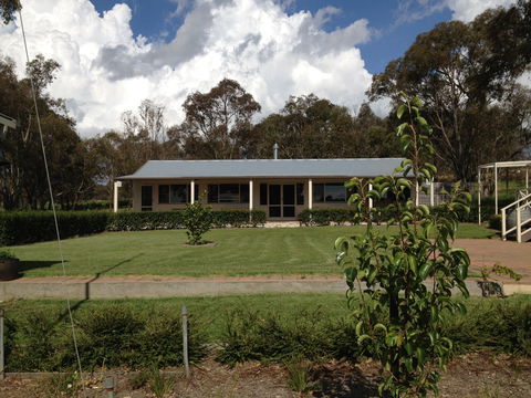 Mortimer's Wines Schoolhouse Cellar Door - Accommodation Daintree 2